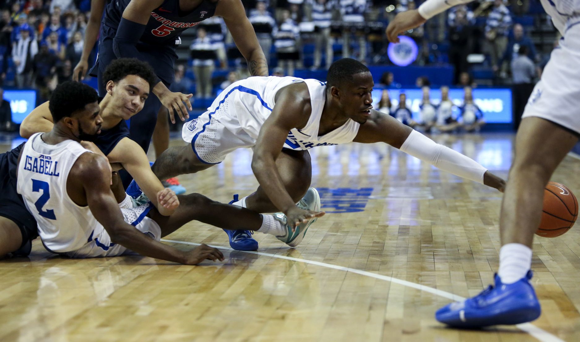 St. Louis University Battles Duquesne University on Senior Night